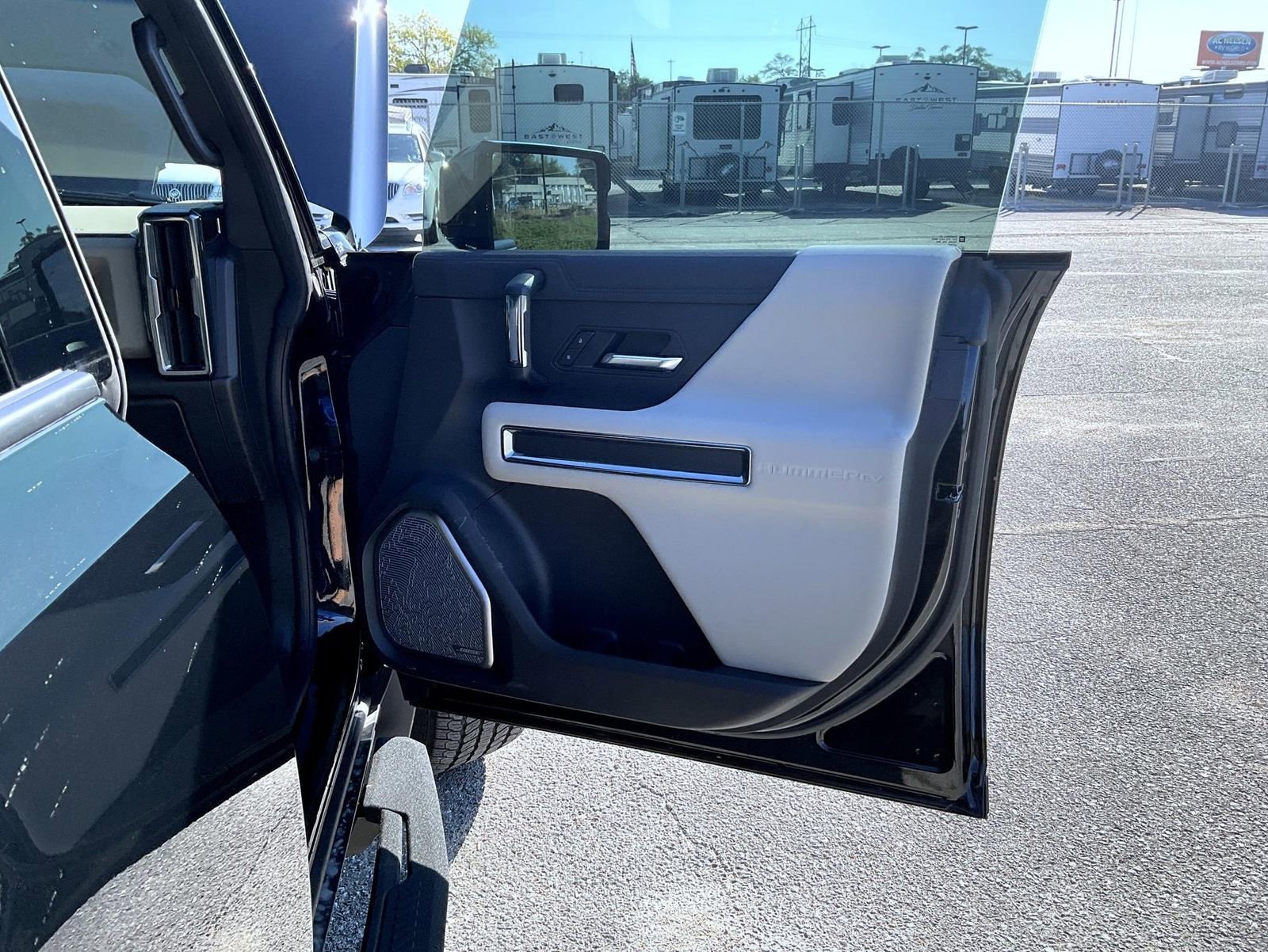 2026 GMC HUMMER EV 3X - Photo 16