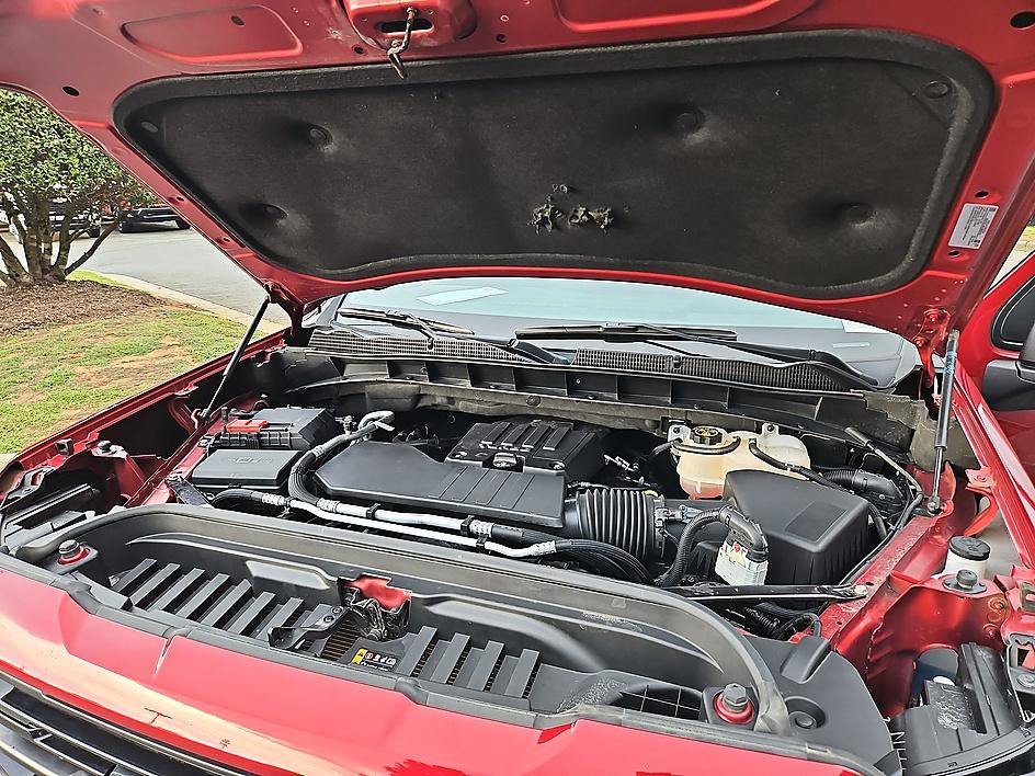Used 2023 Volcanic Red Tintcoat GMC Elevation image 25