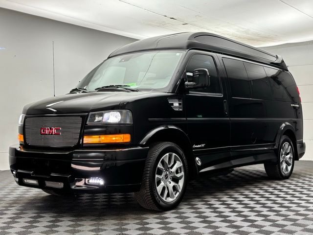 Used 2025 Onyx Black GMC Explorer Limited SE image 16