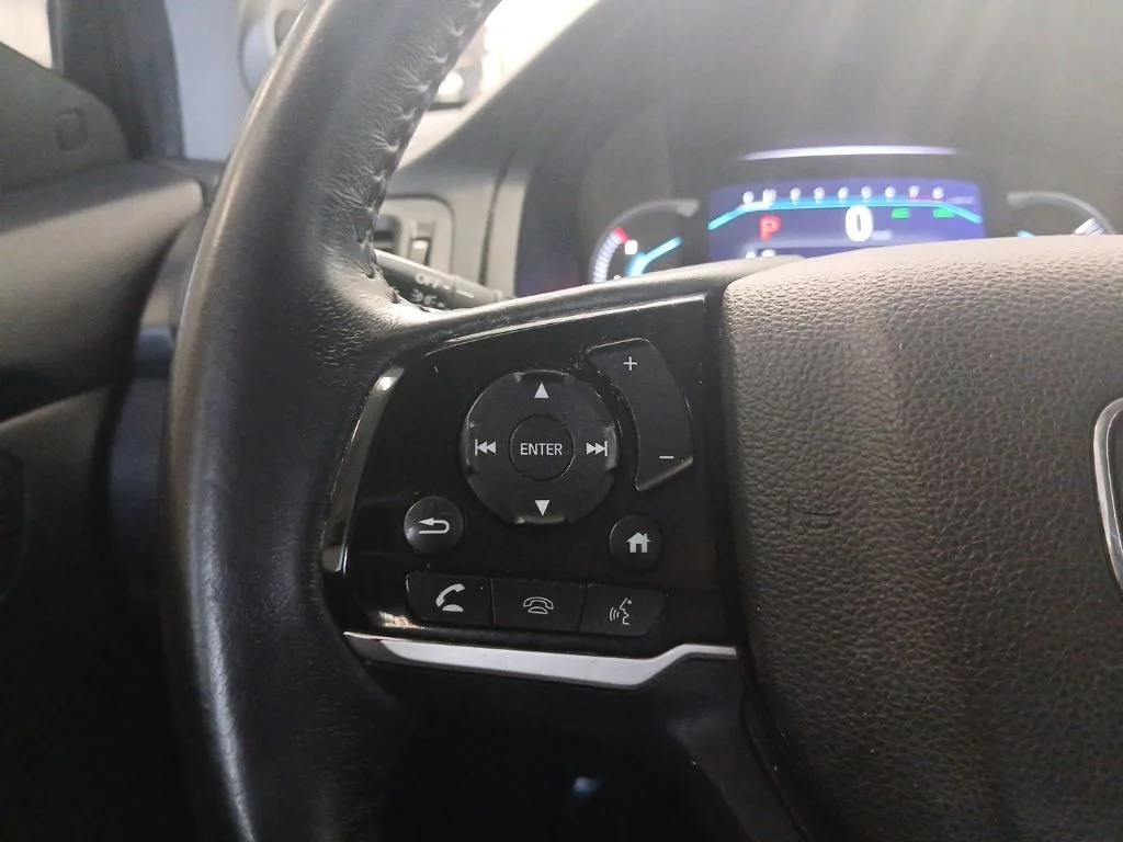 Used 2020 White Honda Touring image 13