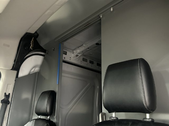 Used 2020 Oxford White Ford Base image 20