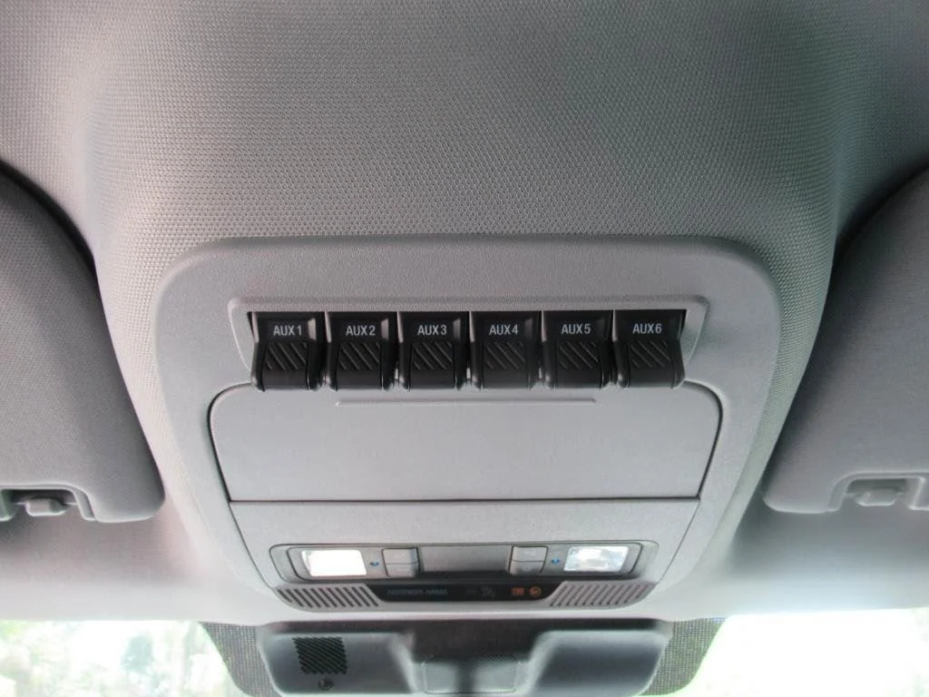 New 2024 Oxford White Ford F-250® XL image 25