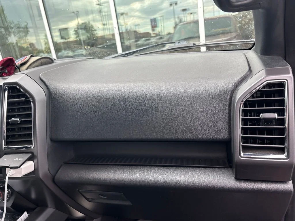 Used 2016 Red Ford XLT image 14