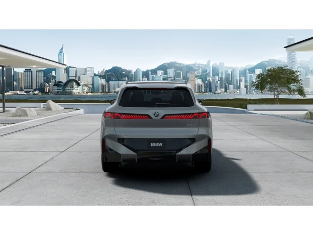 New 2027 Space Silver Metallic BMW  image 5
