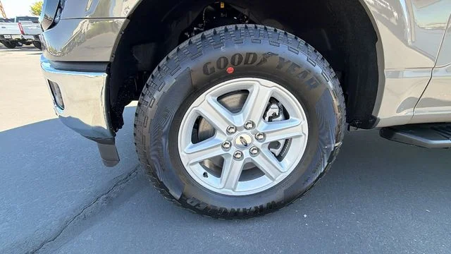 New 2026 Marsh Gray Ford XLT image 44