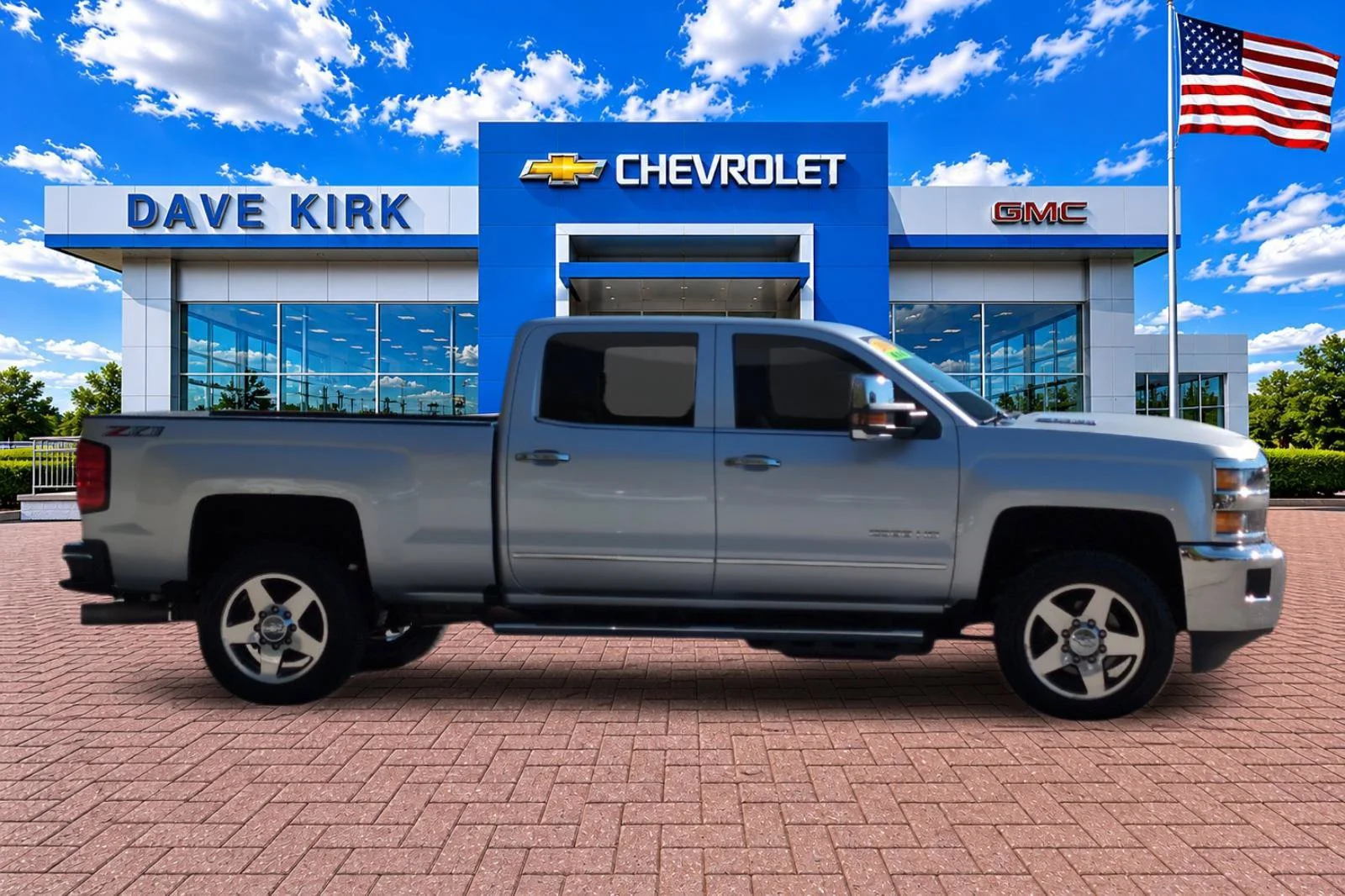 Used 2019 SILVER ICE METALLIC Chevrolet LTZ image 2