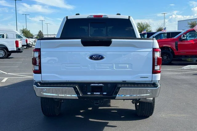 Used 2023 White Ford XLT image 9