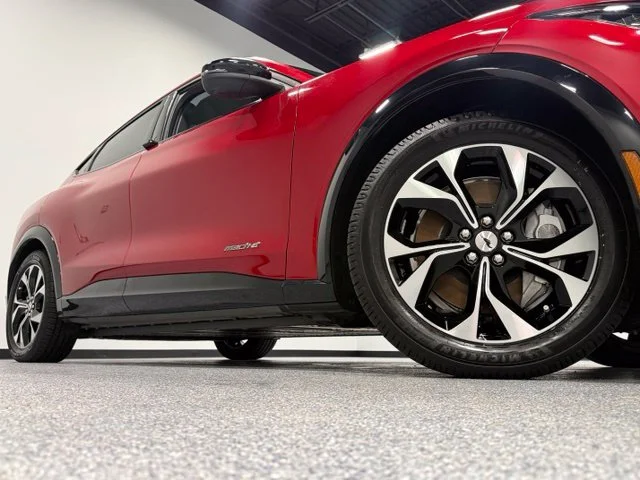 Used 2023 Red Ford Premium image 2