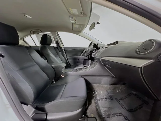 Used 2011 Crystal White Pearl Mica Mazda i Touring image 27