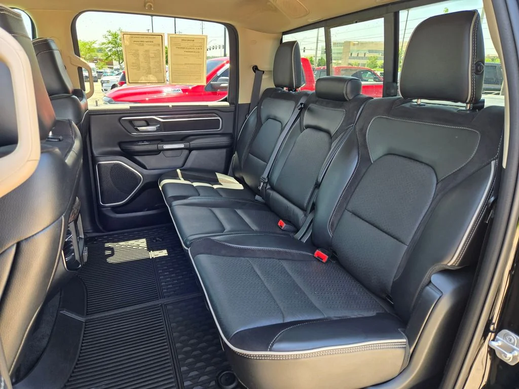 Used 2020 Black Ram Laramie image 29