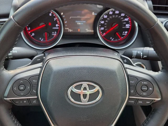 Used 2020 Blue Toyota XSE V6 image 19