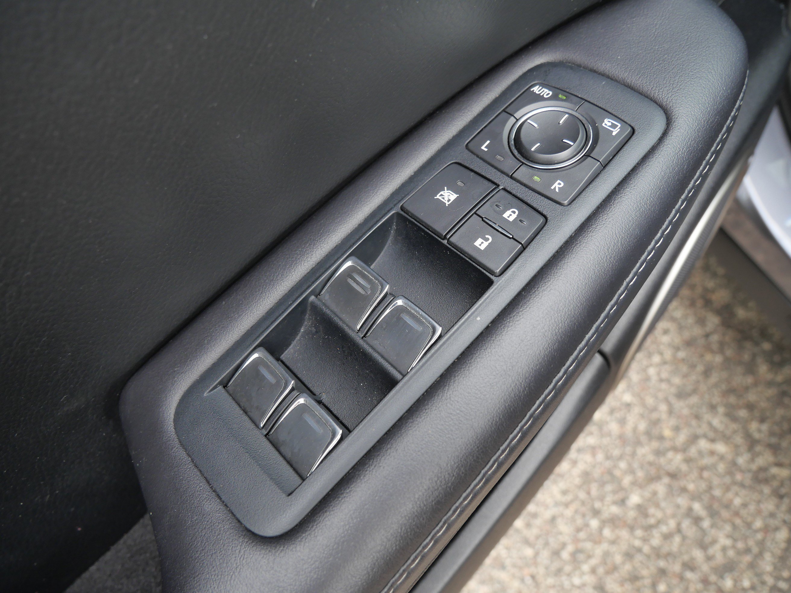 Used 2017 Nebula Gray Pearl Lexus RX 350 image 19