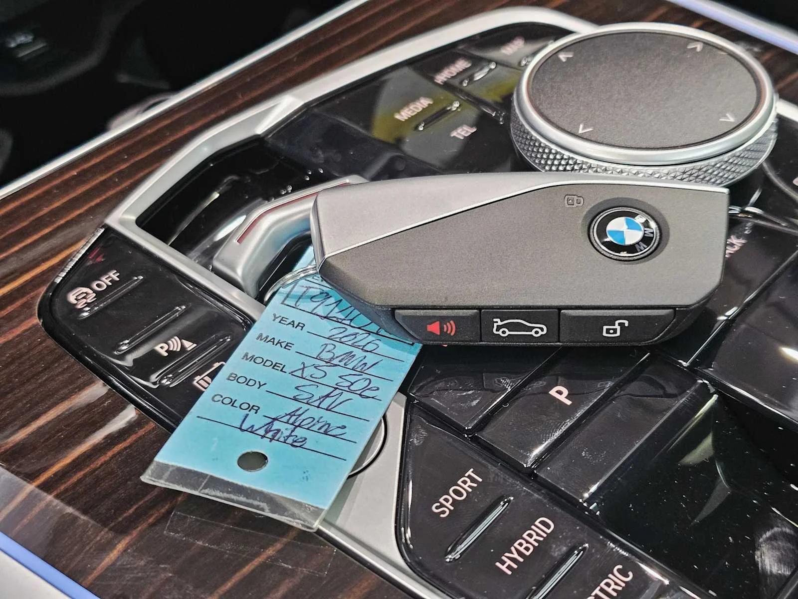 2026 BMW X5 50e - Photo 30