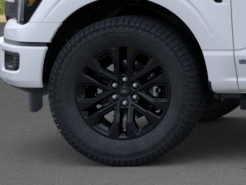 New 2026 Star White Metallic Tri-Coat Ford LARIAT image 19