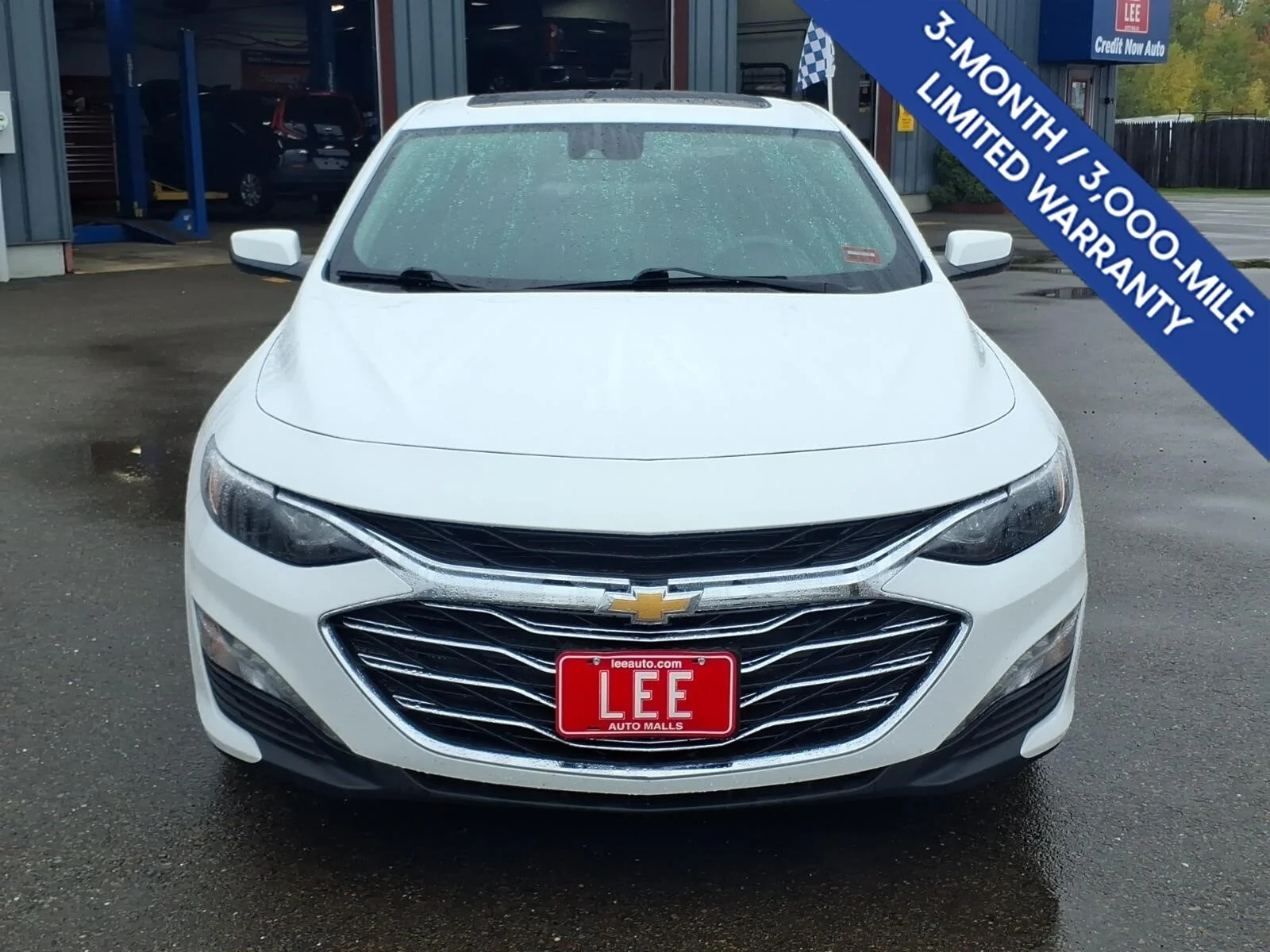 Used 2024 Summit White Chevrolet LT image 2
