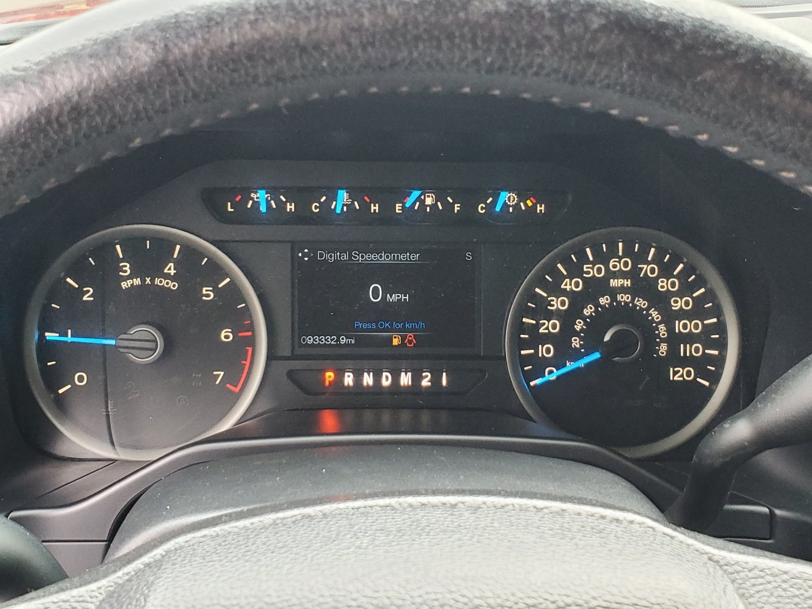 Used 2015 Red Ford XLT image 20
