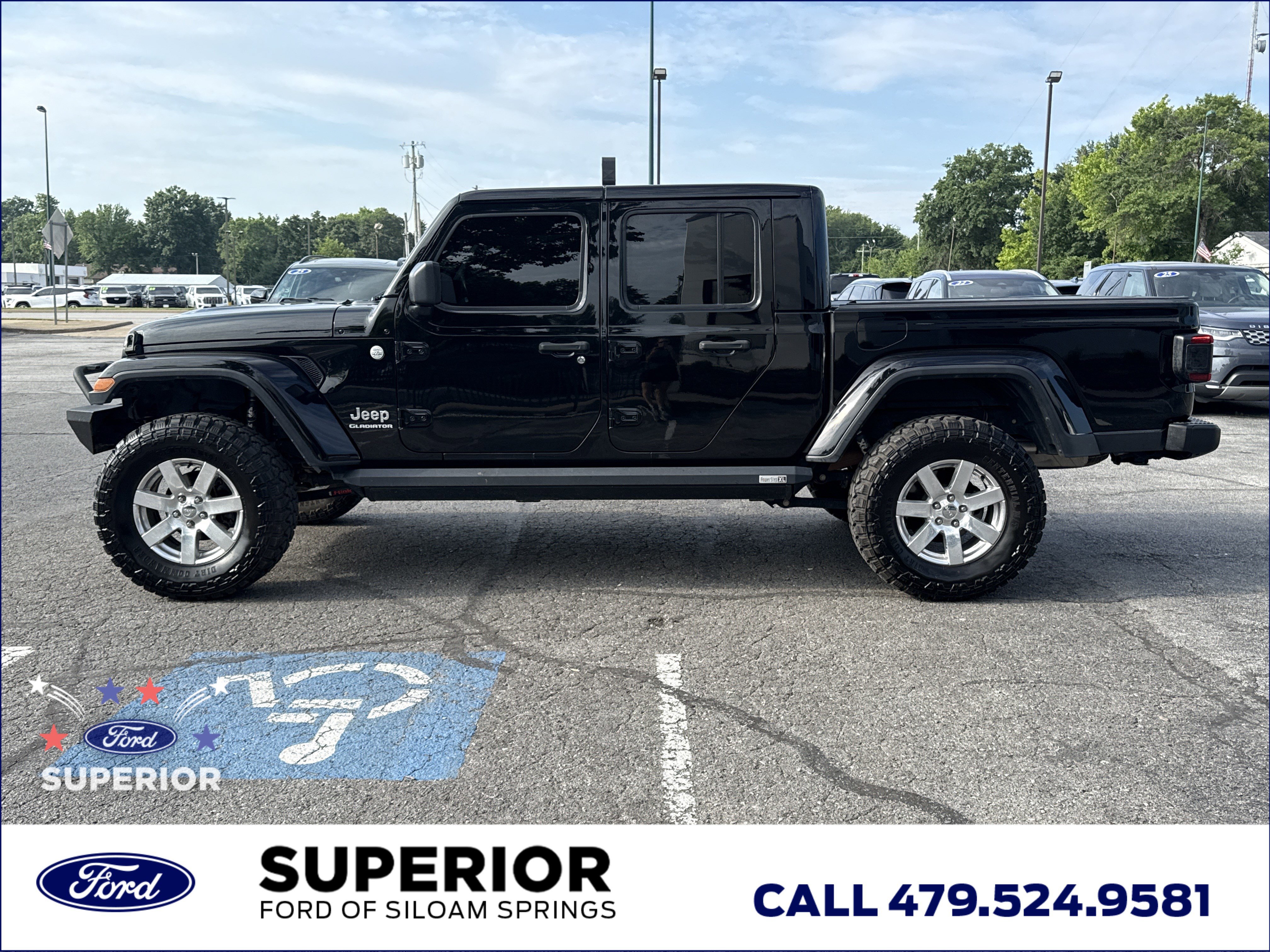 Used 2020 Black Clearcoat Jeep Overland 4WD image 13