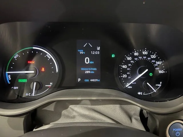 Certified Used 2024  Toyota XLE image 13