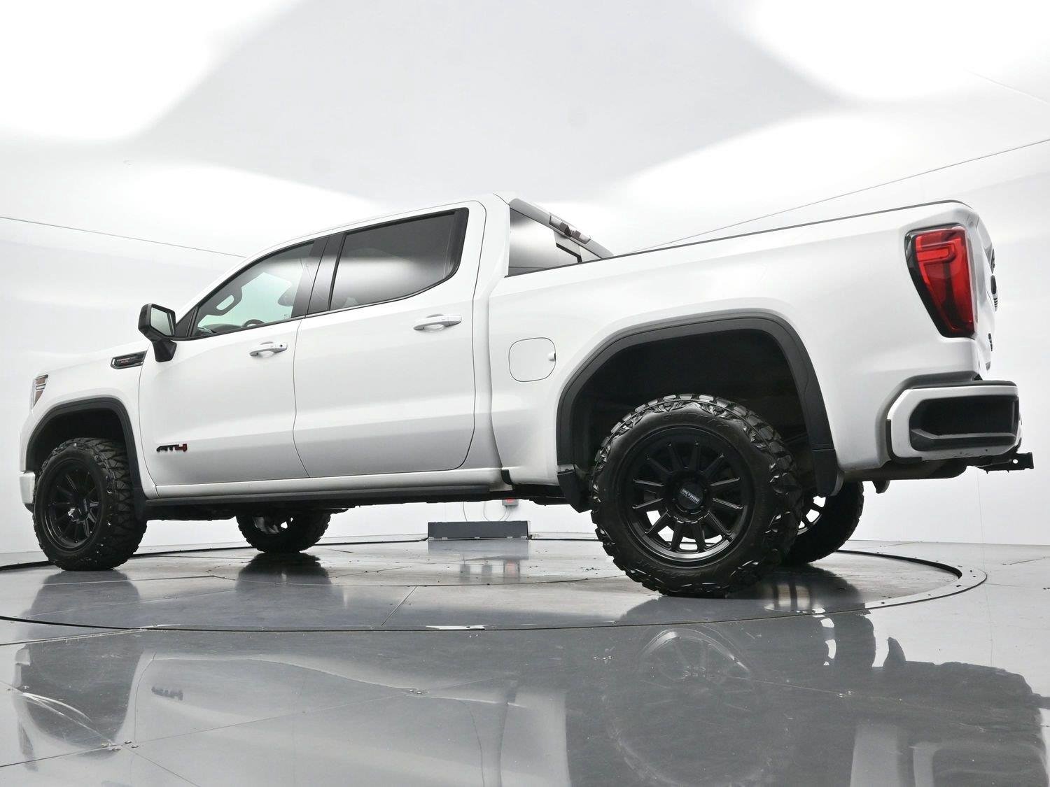 Used 2021 Summit White GMC AT4 image 49