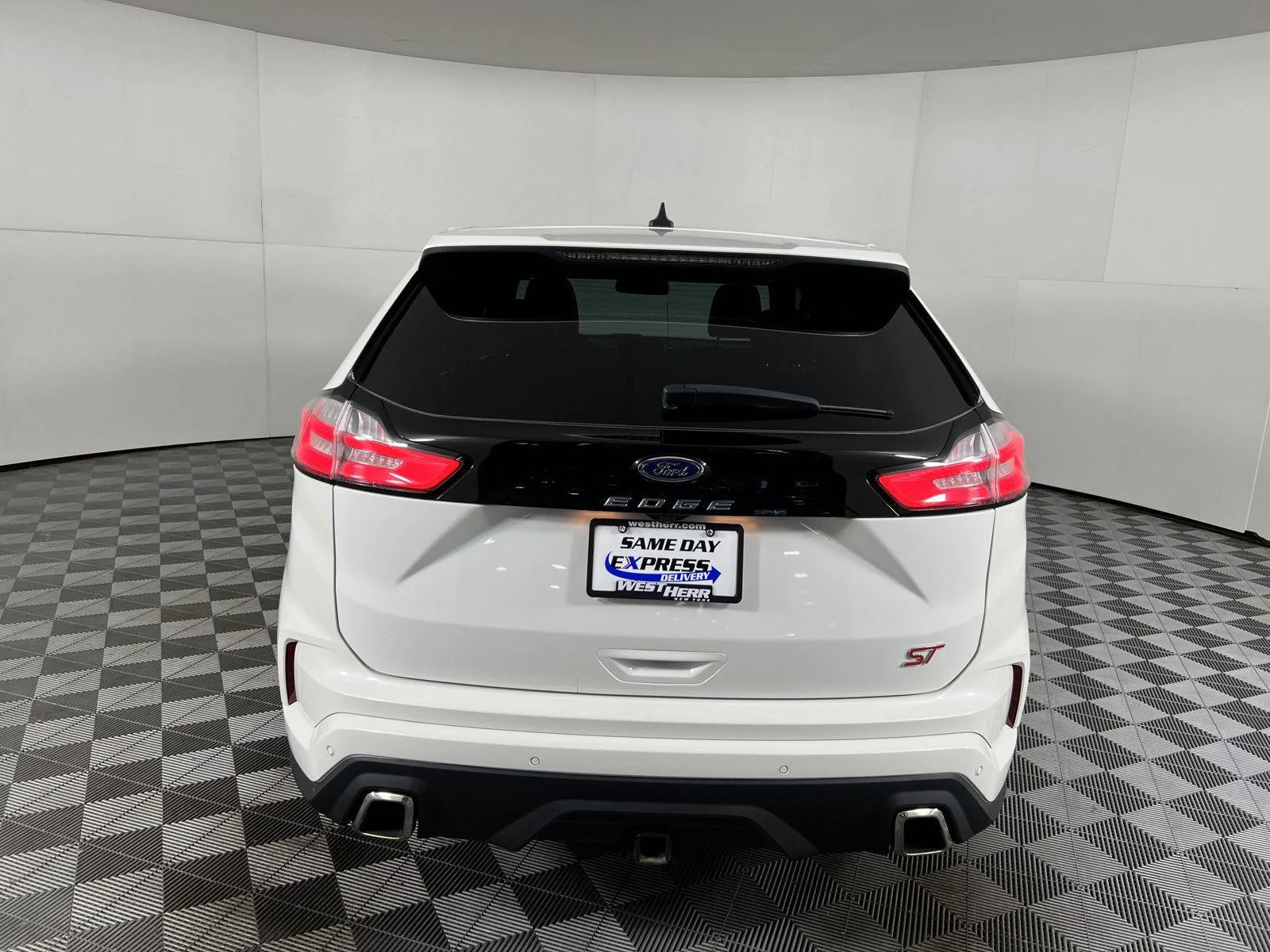 Used 2023 Wh Ford ST image 5