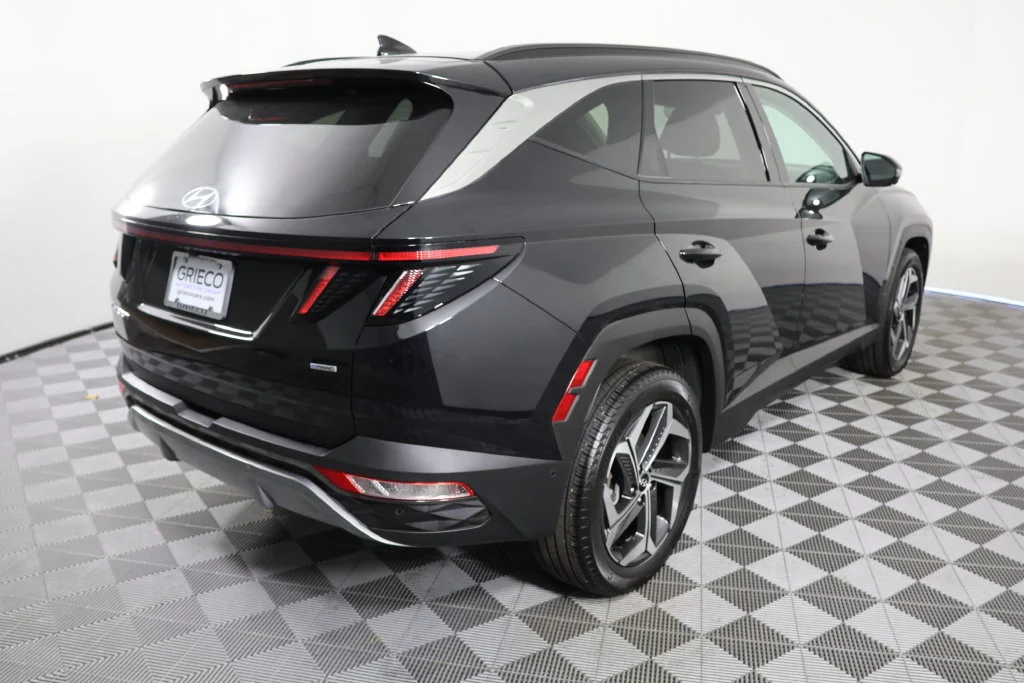 Used 2024 Black Pearl Hyundai Limited image 8