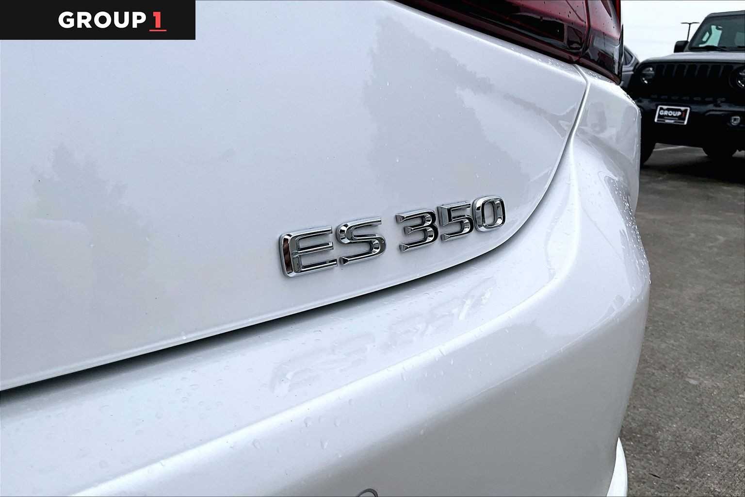 Certified Used 2024 Eminent White Pearl Lexus  image 28