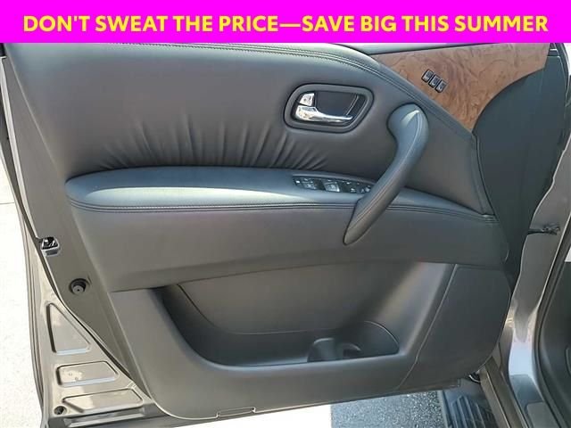 Used 2023 Gray Nissan SL image 4