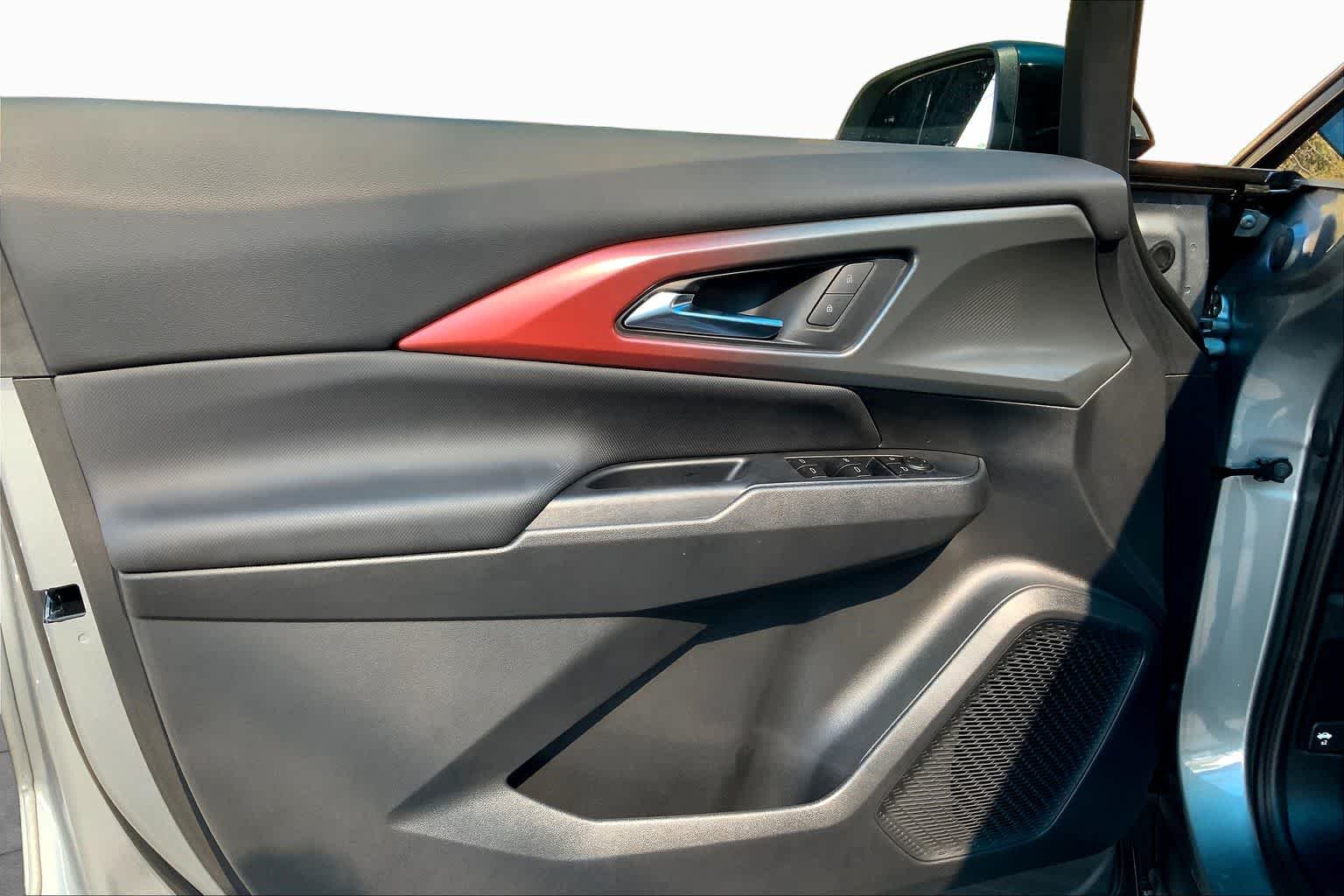 2026 Chevrolet Equinox EV RS - Photo 10