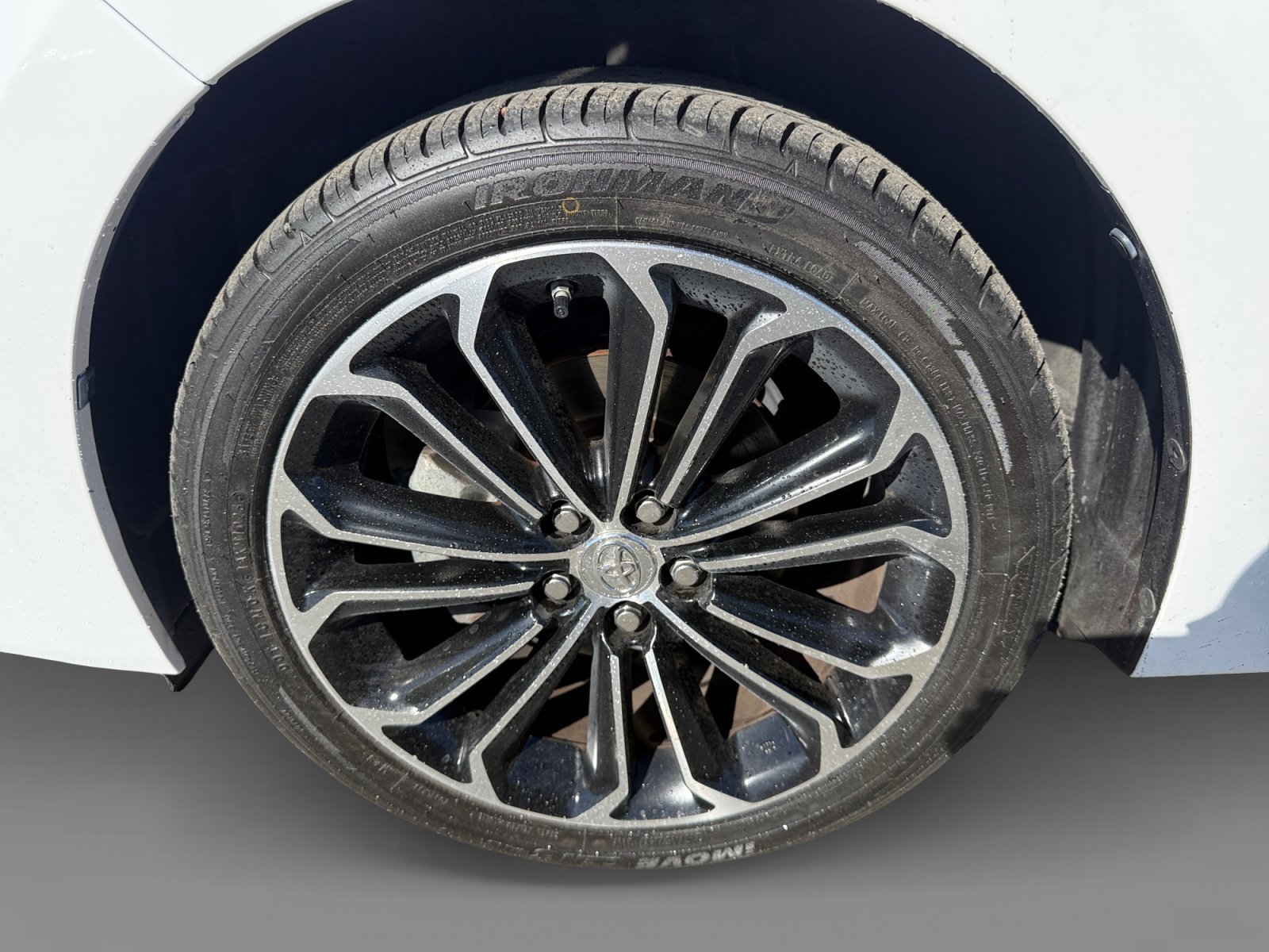 Used 2014 Super White Toyota S Plus image 9