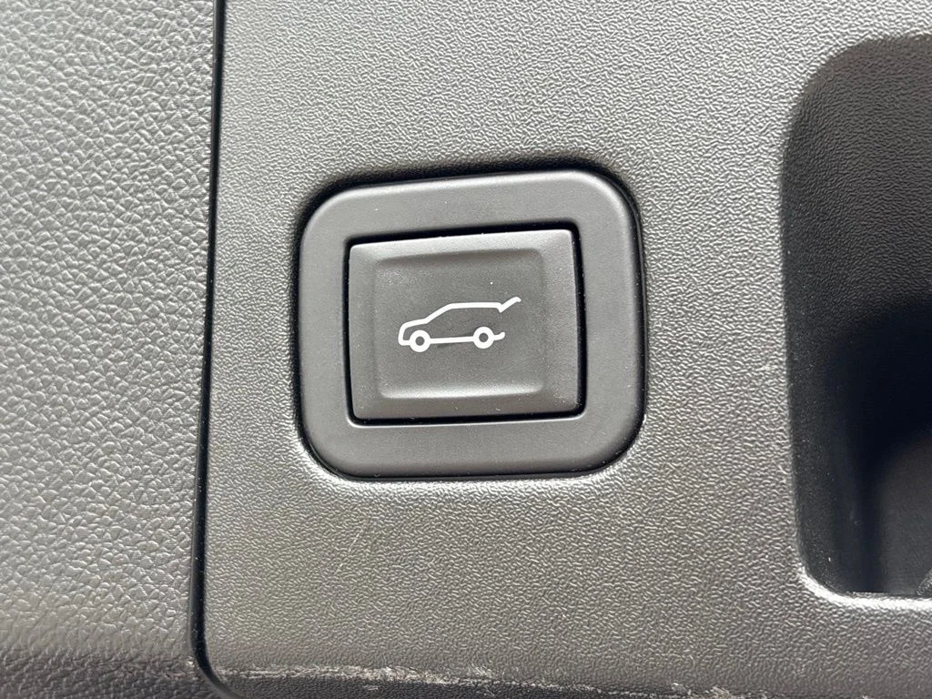 Used 2024 Black Cadillac Premium Luxury image 14