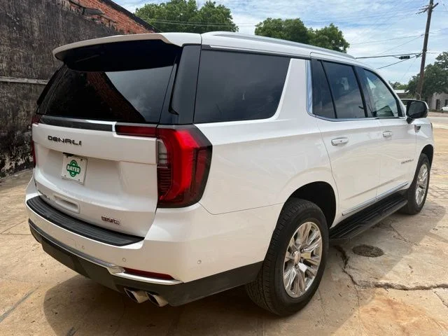 Used 2025 Summit White GMC Denali image 6