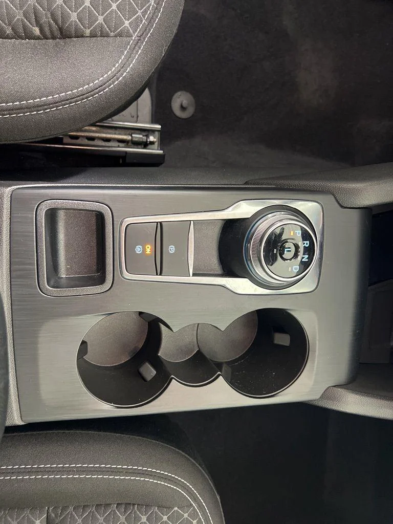 Used 2023 White Metallic Ford Active image 27