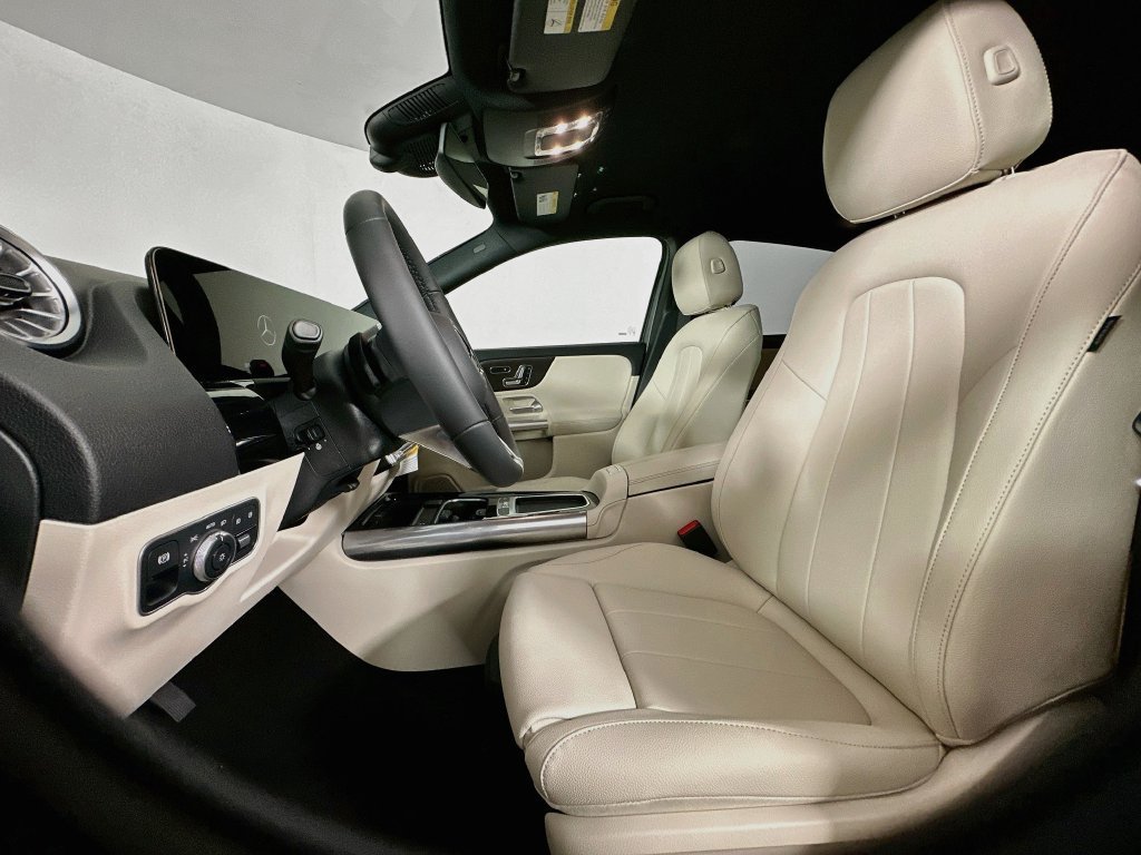 New 2026 Mountain Grey Metallic Mercedes-Benz GLA 250 image 48