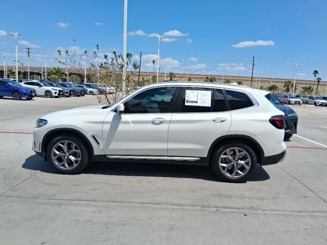 Used 2024 White BMW sDrive30i image 3