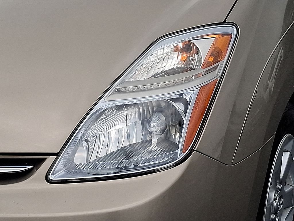 Used 2009 Beige Toyota  image 8