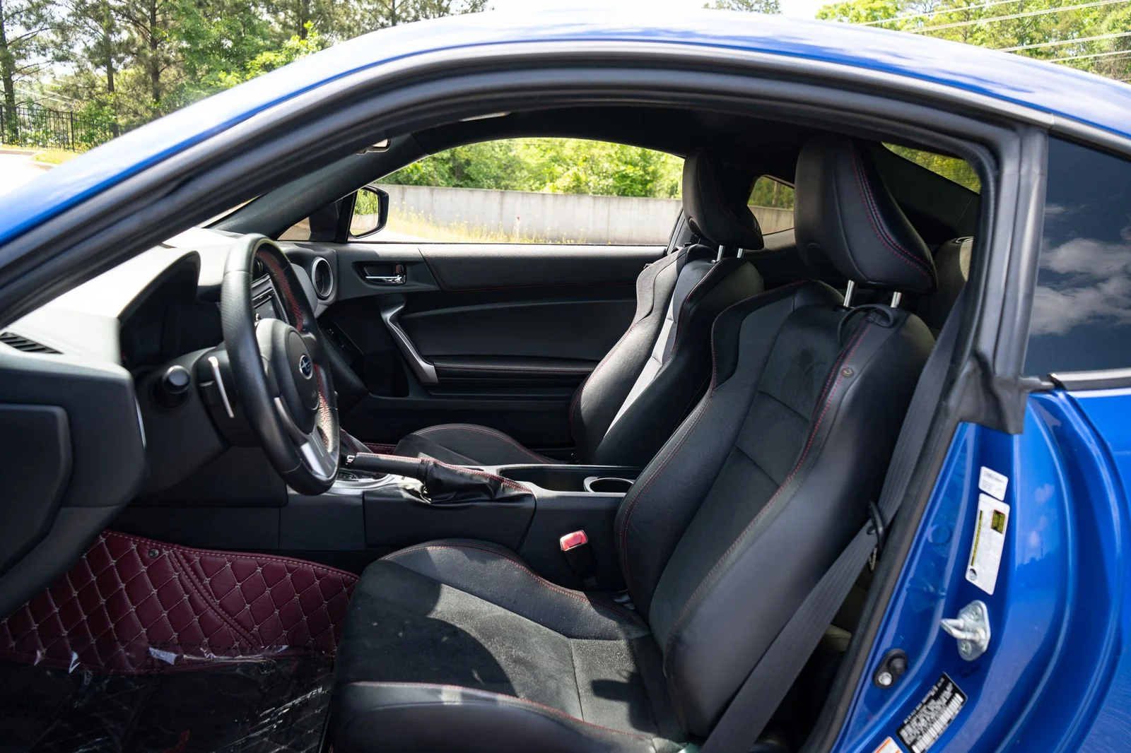 Used 2015 Blue Subaru Limited image 13