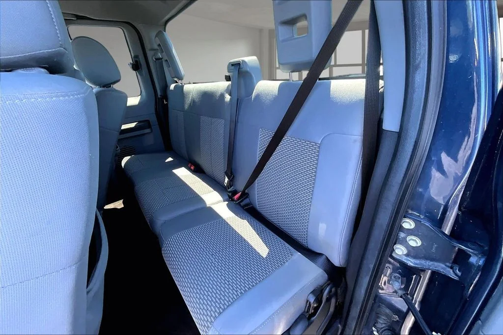 Used 2016 Blue Ford XLT image 23