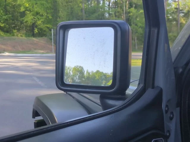 Used 2020 Gray Jeep Sport S image 18