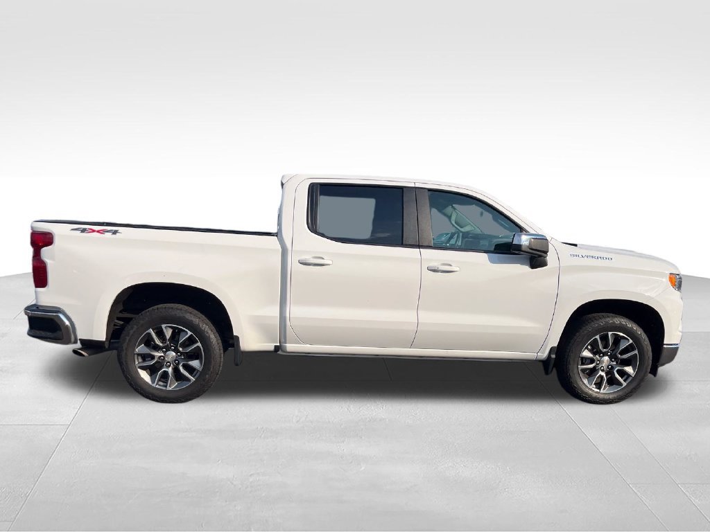 Used 2023 White Chevrolet LT image 6