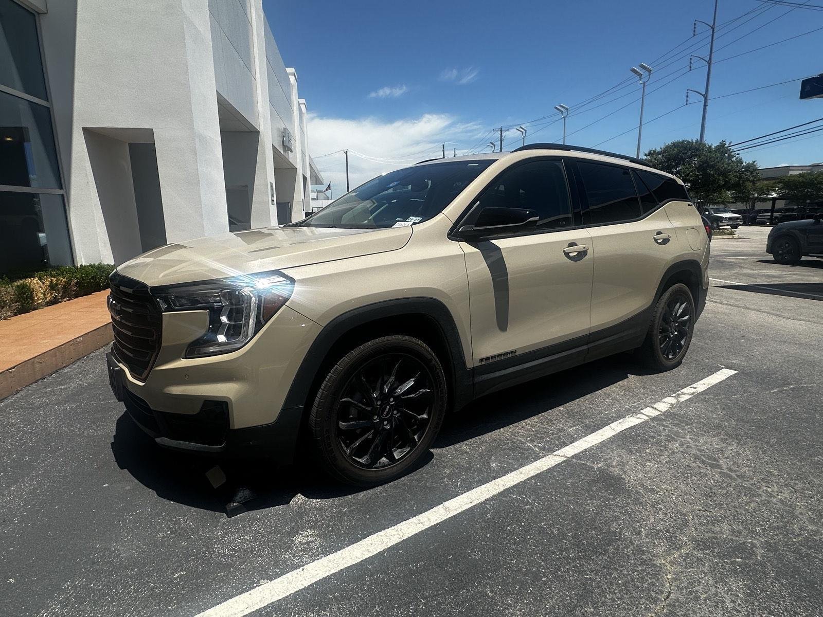2023 GMC Terrain SLT AWD's photo