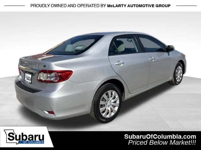 Used 2013 Silver Toyota LE image 10