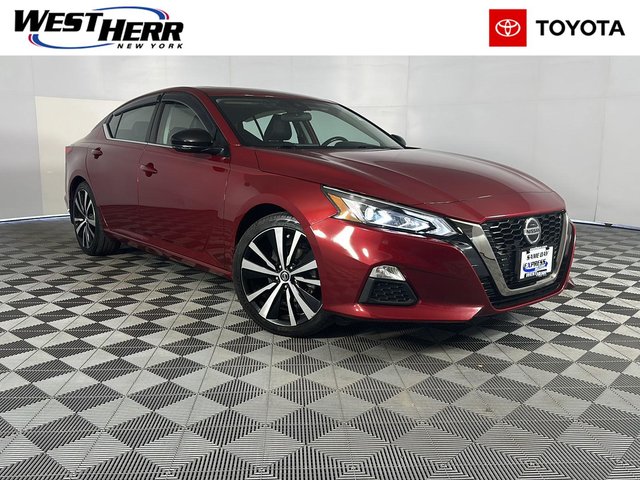 2022 Nissan Altima 2.0 SR