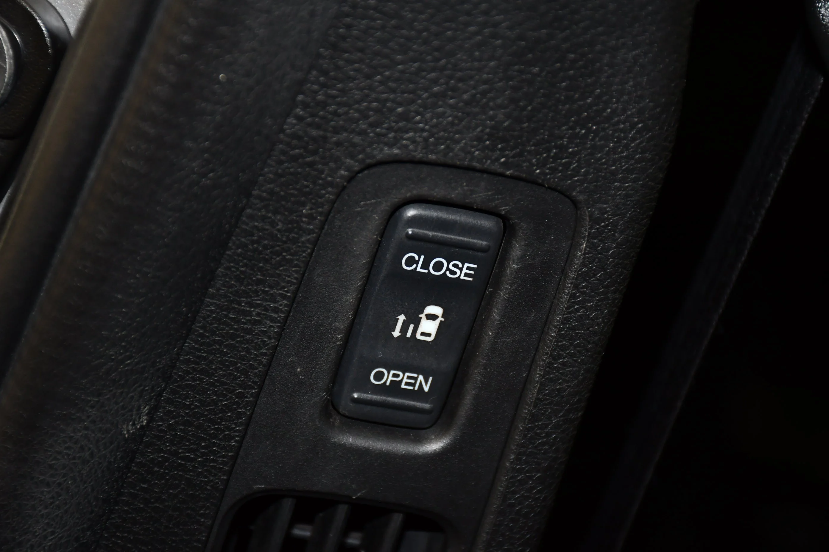 Used 2022 Lunar Silver Metallic Honda EX-L image 48