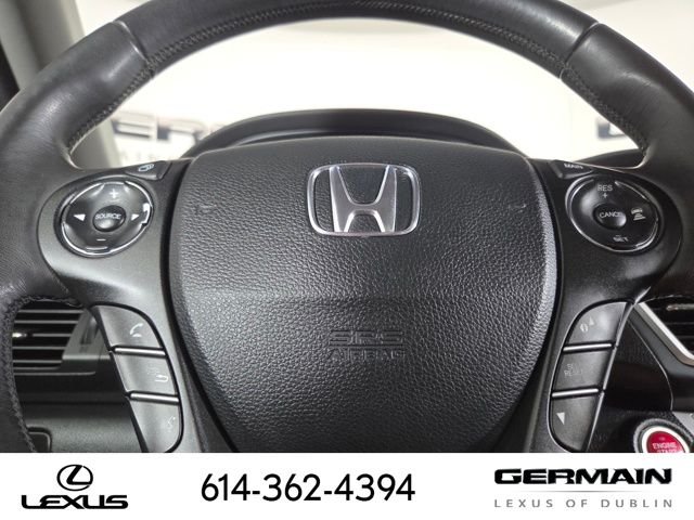 Used 2013 Black Honda Touring image 23
