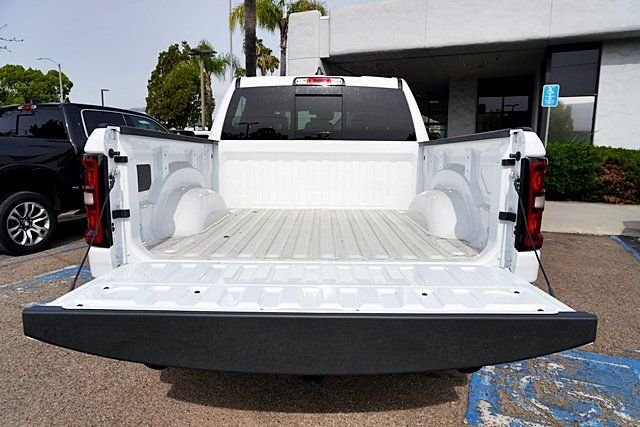 New 2026 Bright White Clear-Coat Exterior Paint RAM Big Horn/Lone Star image 18