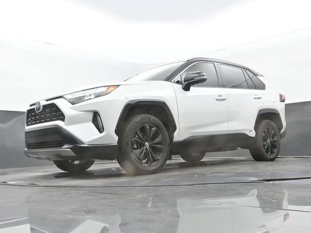 Used 2024 Wind Chill Pearl/Midnight Black Metallic Toyota XSE image 12