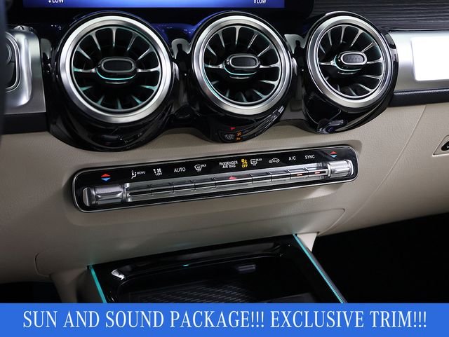 Used 2026 Polar White Mercedes-Benz GLB 250 image 21