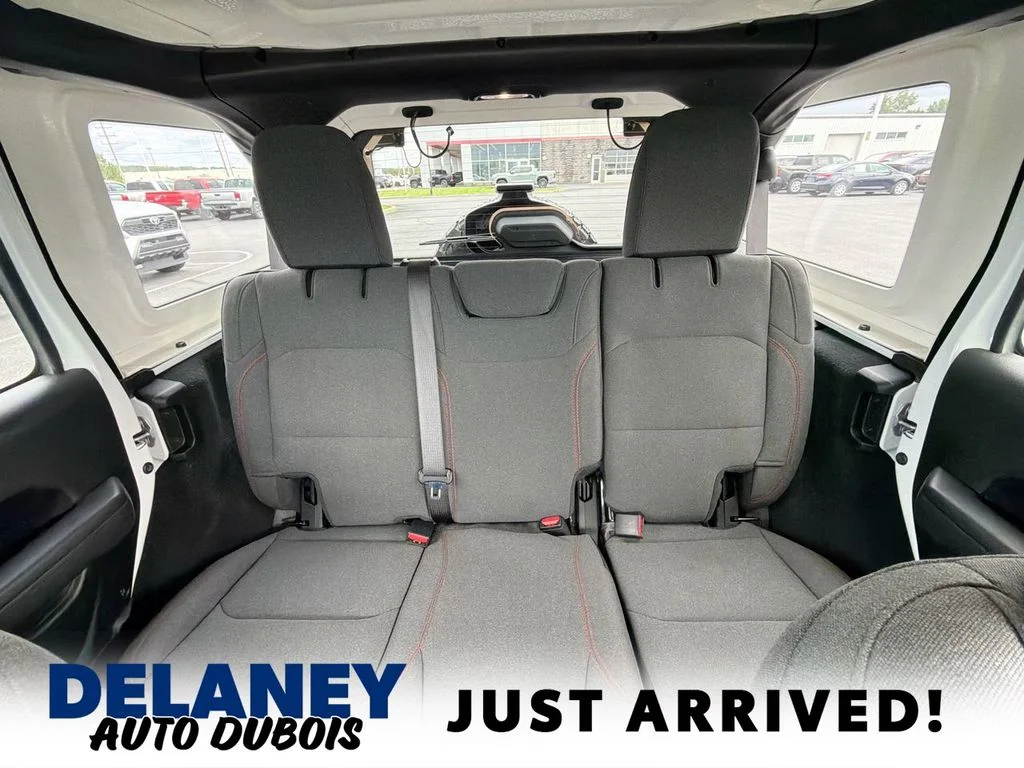 Used 2026 White Jeep Rubicon image 13
