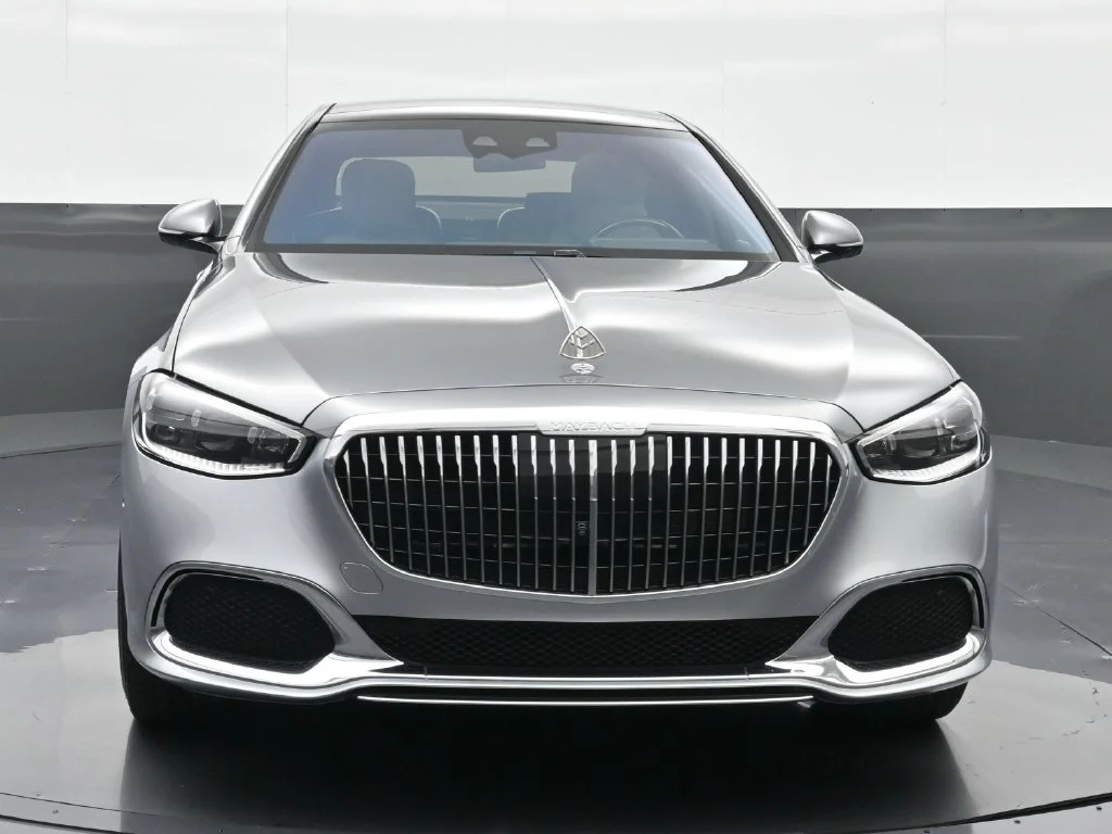 Used 2024 Silver Mercedes-Benz Maybach S 580 image 14