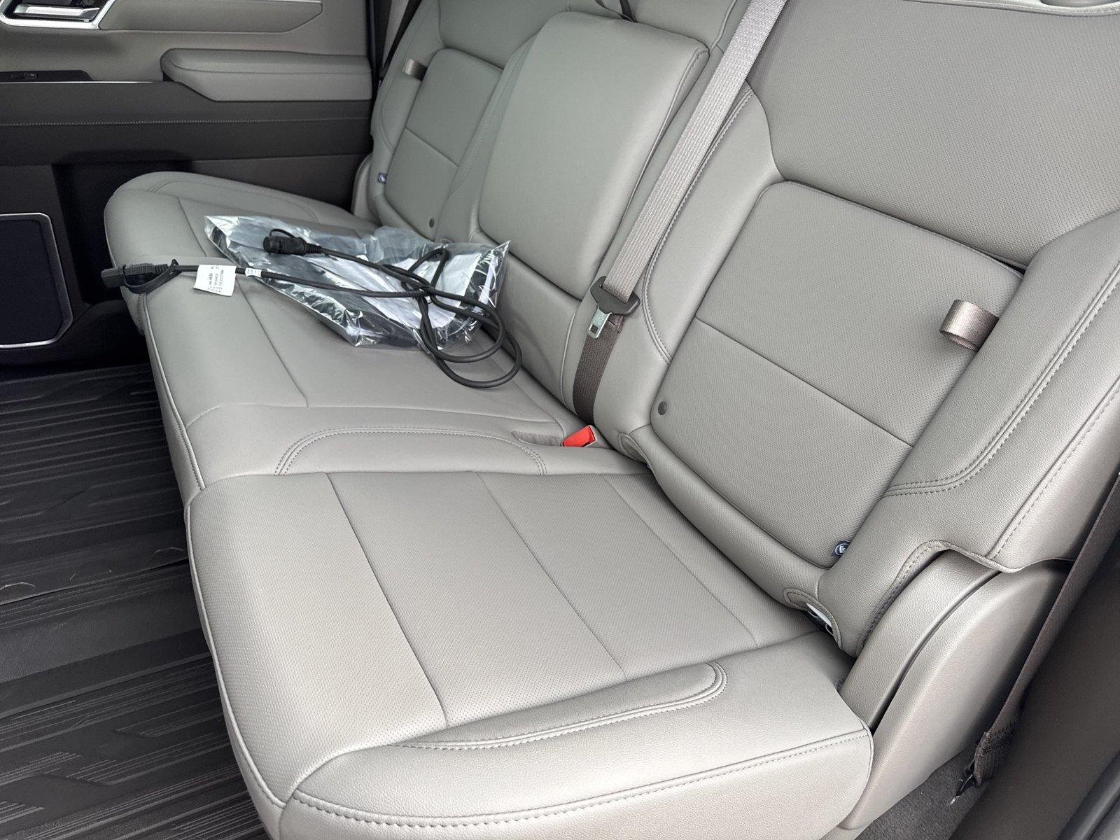 New 2026 Glacier White Tricoat GMC SLT image 32